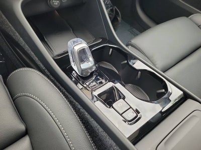 2026 Volvo XC40 Plus