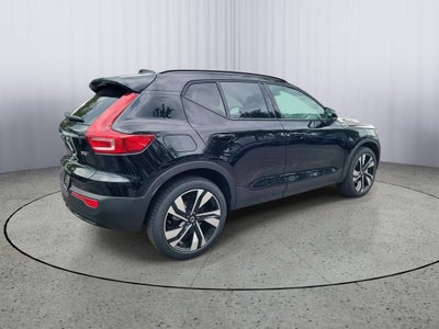 2026 Volvo XC40 Plus