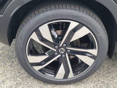 2026 Volvo XC40 Plus