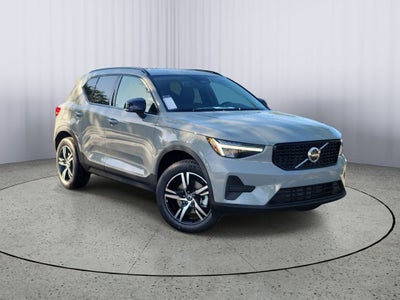 2026 Volvo XC40 Core