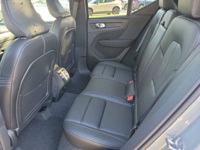 2026 Volvo XC40 Core