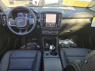 2026 Volvo XC40 Core