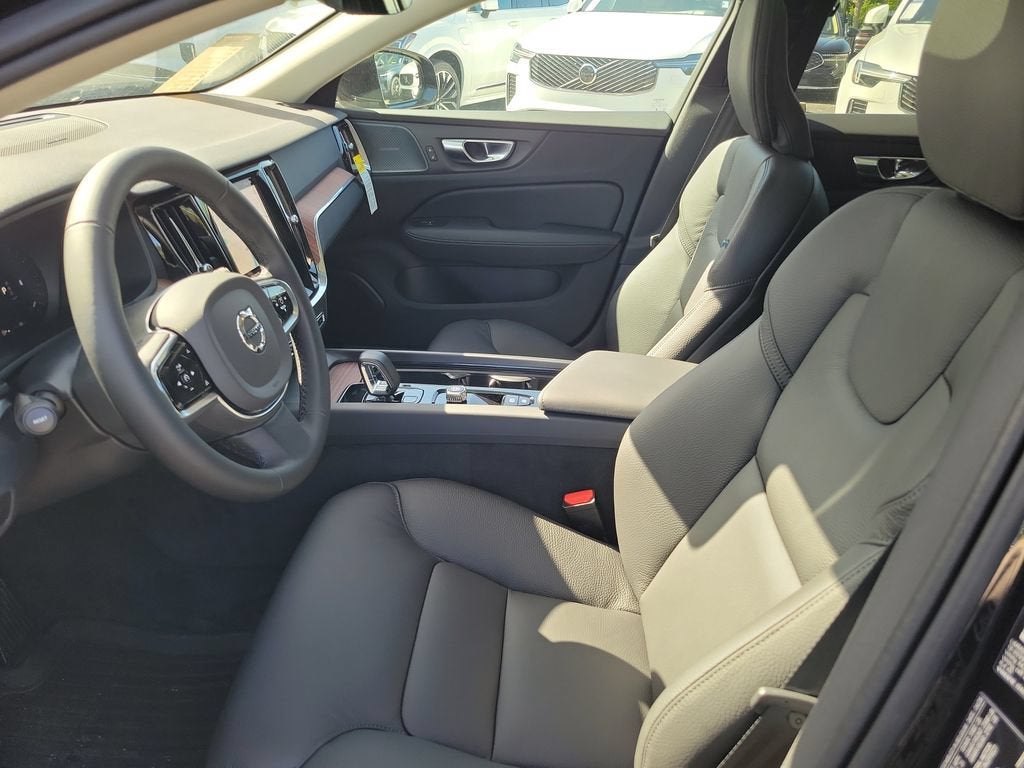 2026 Volvo V60 Cross Country Plus