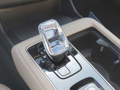 2025 Volvo XC90 Plus