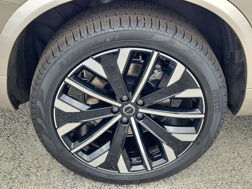 2026 Volvo XC90 Plus