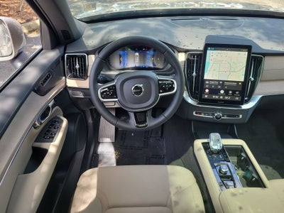 2026 Volvo XC90 Plus