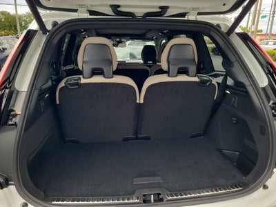 2026 Volvo XC90 Plus