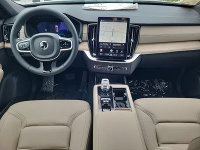 2026 Volvo XC90 Plus
