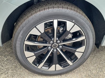 2026 Volvo XC60 Plus