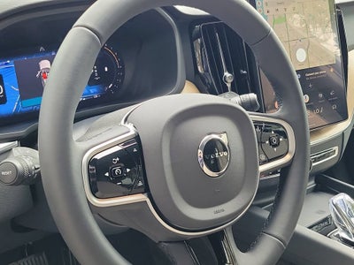 2026 Volvo XC60 Plus