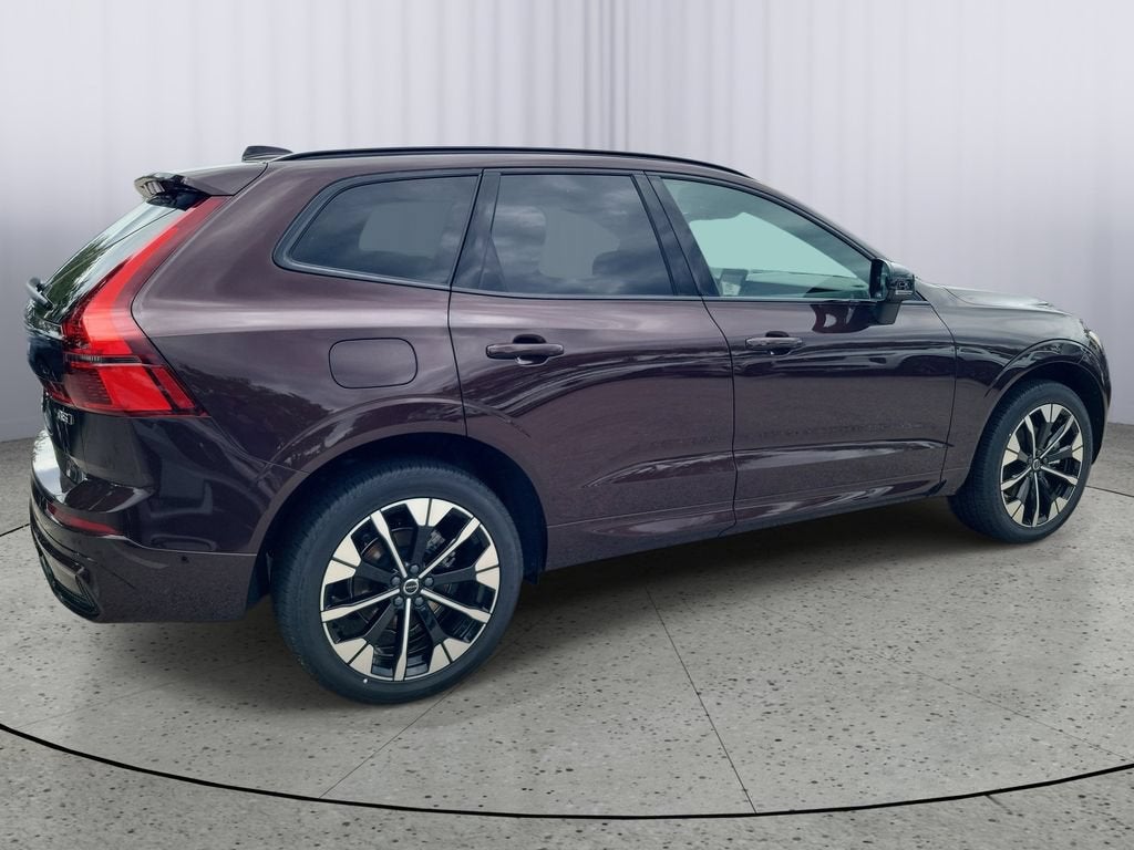 2026 Volvo XC60 Plus