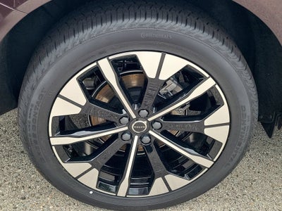 2026 Volvo XC60 Plus
