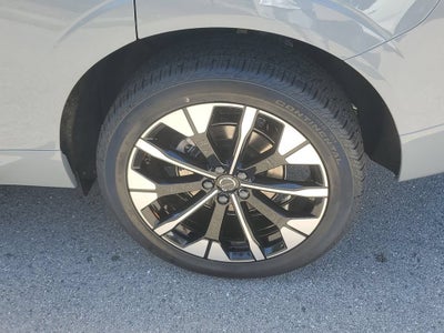 2026 Volvo XC60 Plus