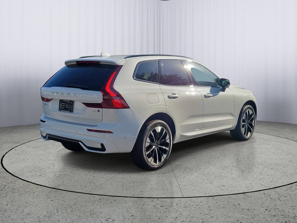 2026 Volvo XC60 Plus