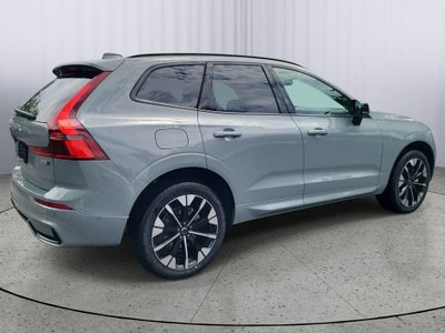 2026 Volvo XC60 Plus