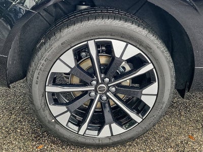 2026 Volvo XC60 Plus
