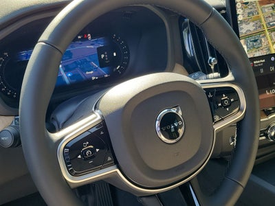 2026 Volvo XC60 Plus