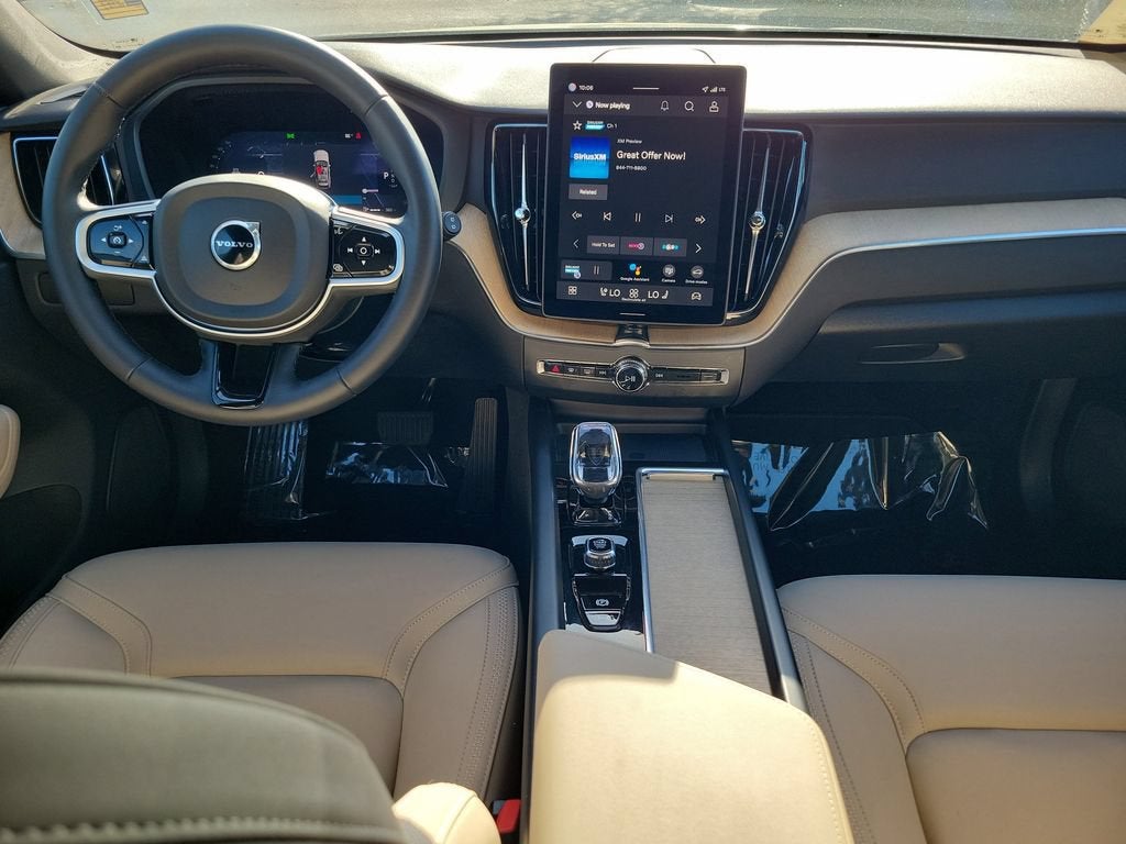 2026 Volvo XC60 Plus