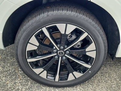 2026 Volvo XC60 Plus