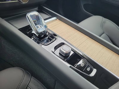 2026 Volvo XC60 Core