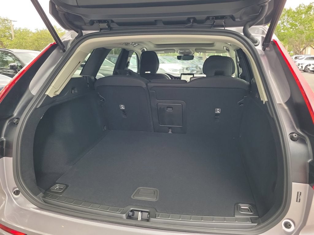 2026 Volvo XC60 Core