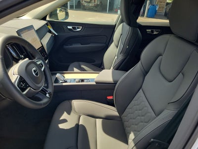 2026 Volvo XC60 Core