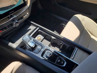 2026 Volvo XC60 Core