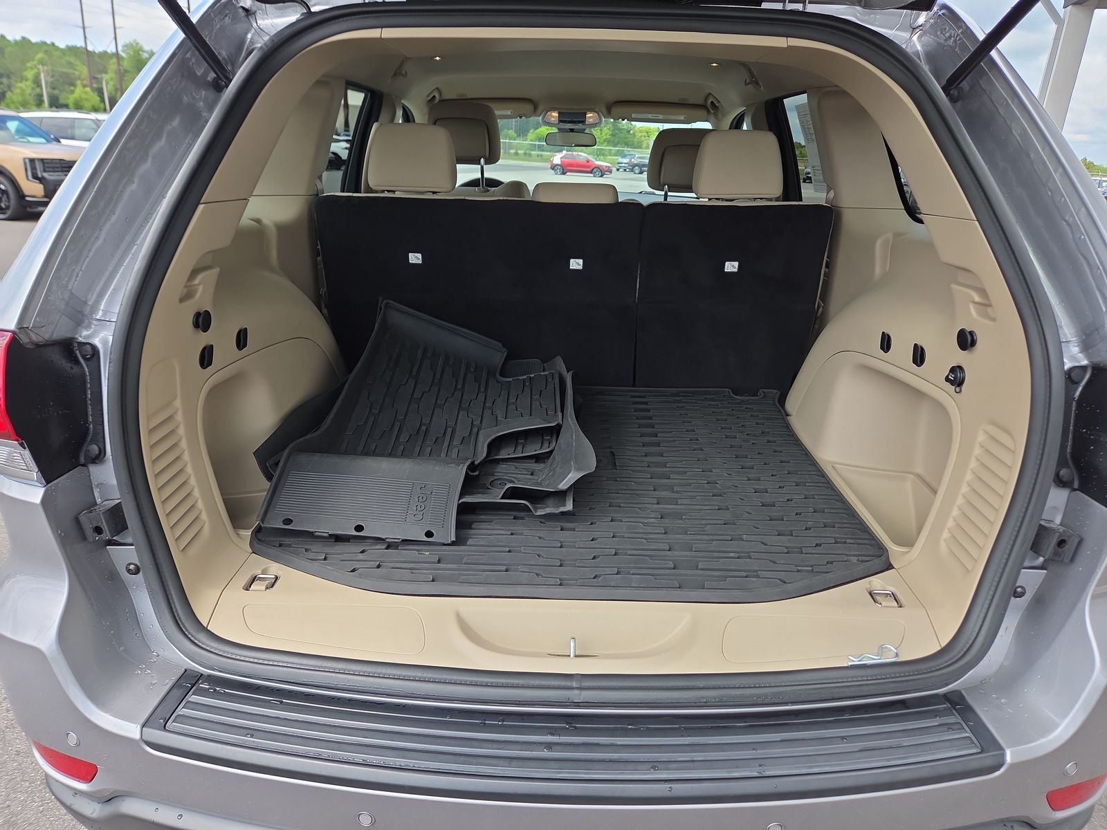 2021 Jeep Grand Cherokee Laredo E