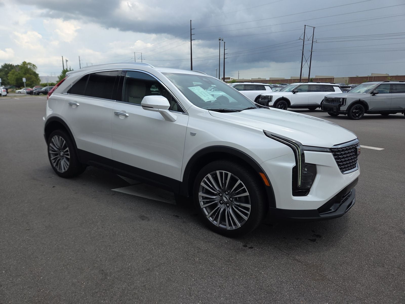 2024 Cadillac XT4 Premium Luxury