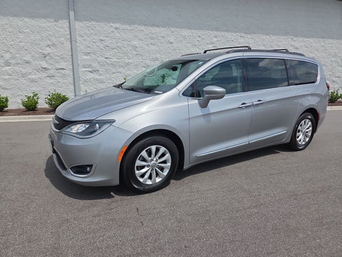 2017 Chrysler Pacifica Touring L
