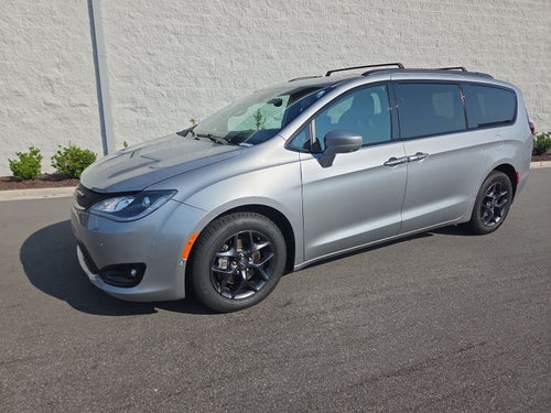 2019 Chrysler Pacifica Touring L Plus