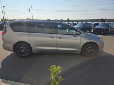 2019 Chrysler Pacifica Touring L Plus