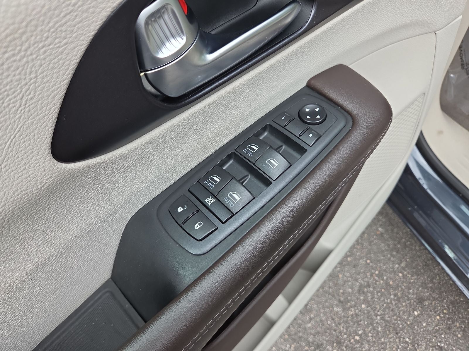 2020 Chrysler Pacifica Touring L Plus