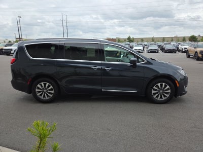 2020 Chrysler Pacifica Touring L Plus