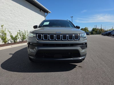 2023 Jeep Compass Latitude Lux