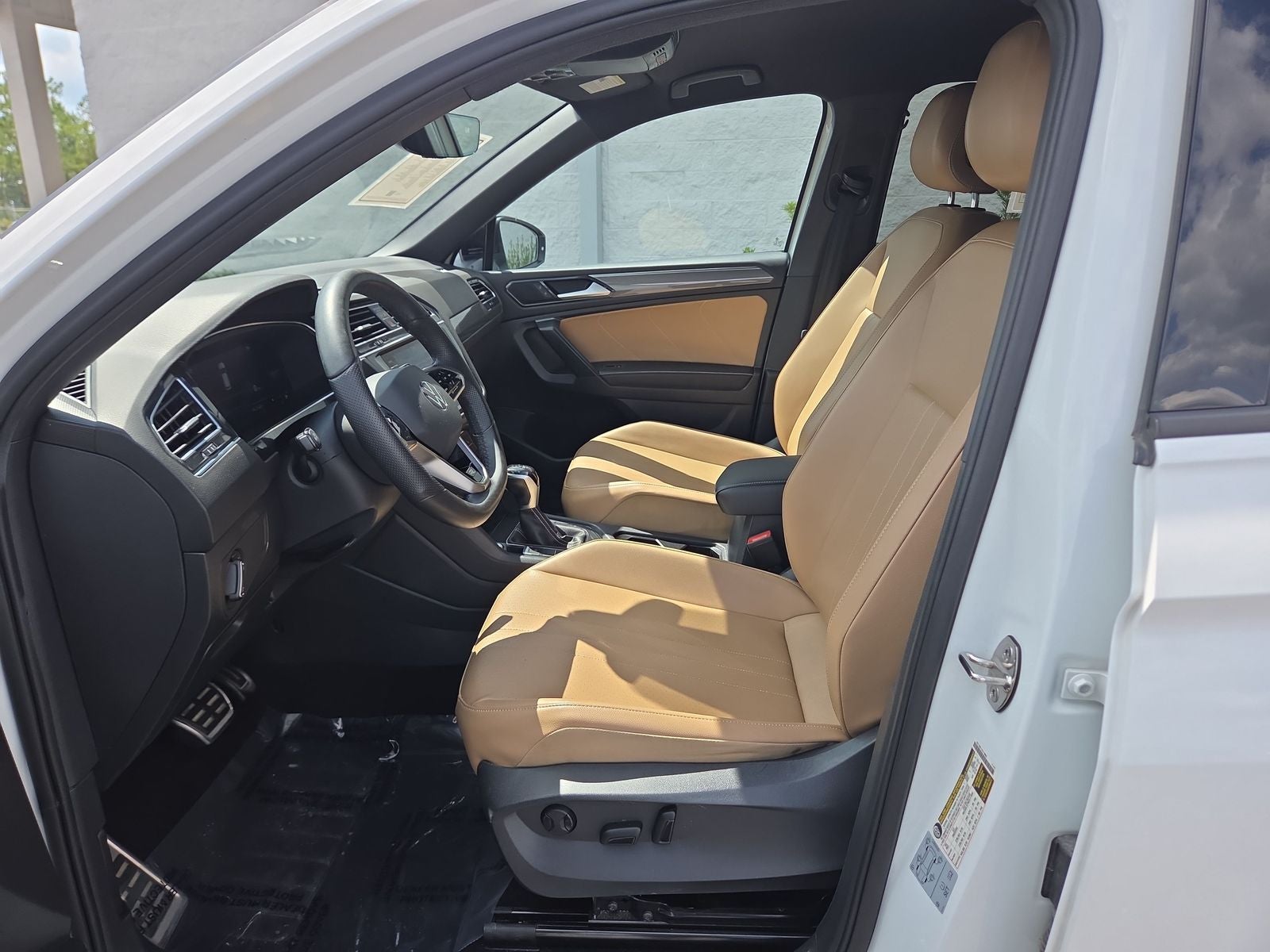 2022 Volkswagen Tiguan 2.0T SE R-Line Black