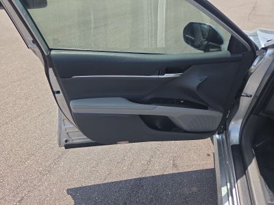 2021 Toyota Camry Hybrid XLE
