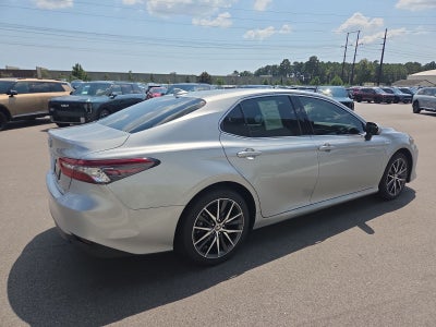 2021 Toyota Camry Hybrid XLE