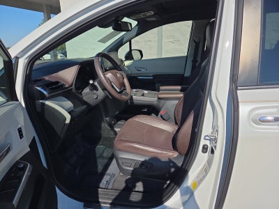 2022 Toyota Sienna Platinum 7 Passenger