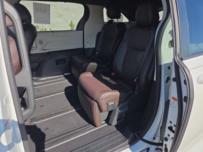 2022 Toyota Sienna Platinum 7 Passenger
