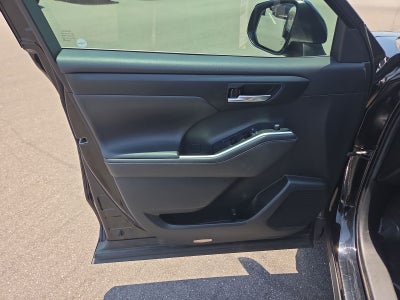 2020 Toyota Highlander Hybrid XLE