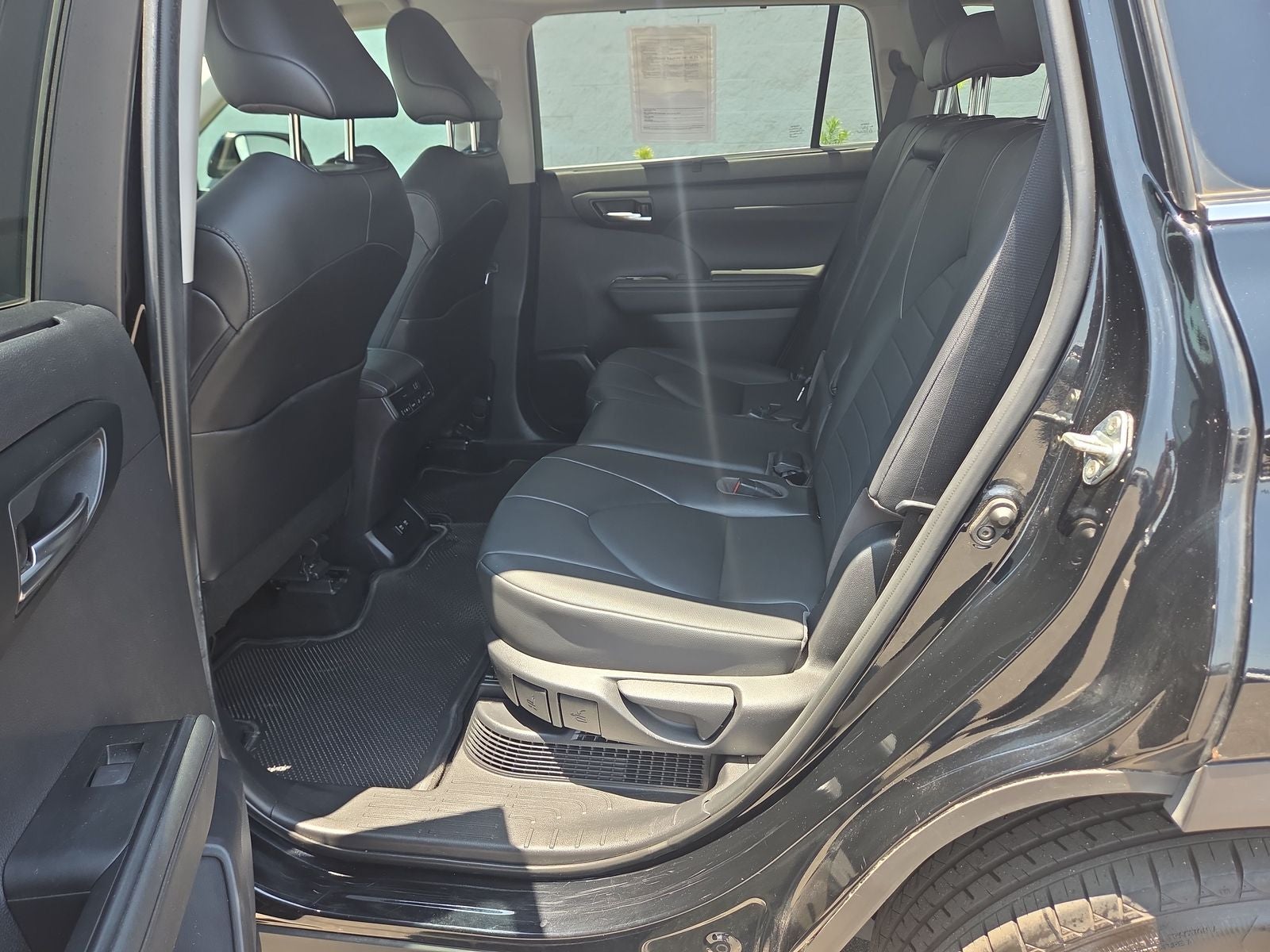 2020 Toyota Highlander Hybrid XLE