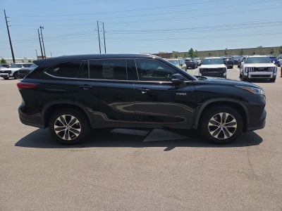 2020 Toyota Highlander Hybrid XLE