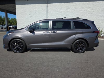 2022 Toyota Sienna XSE 7 Passenger