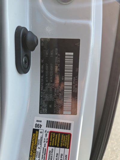 2024 Toyota Sienna XLE 8 Passenger