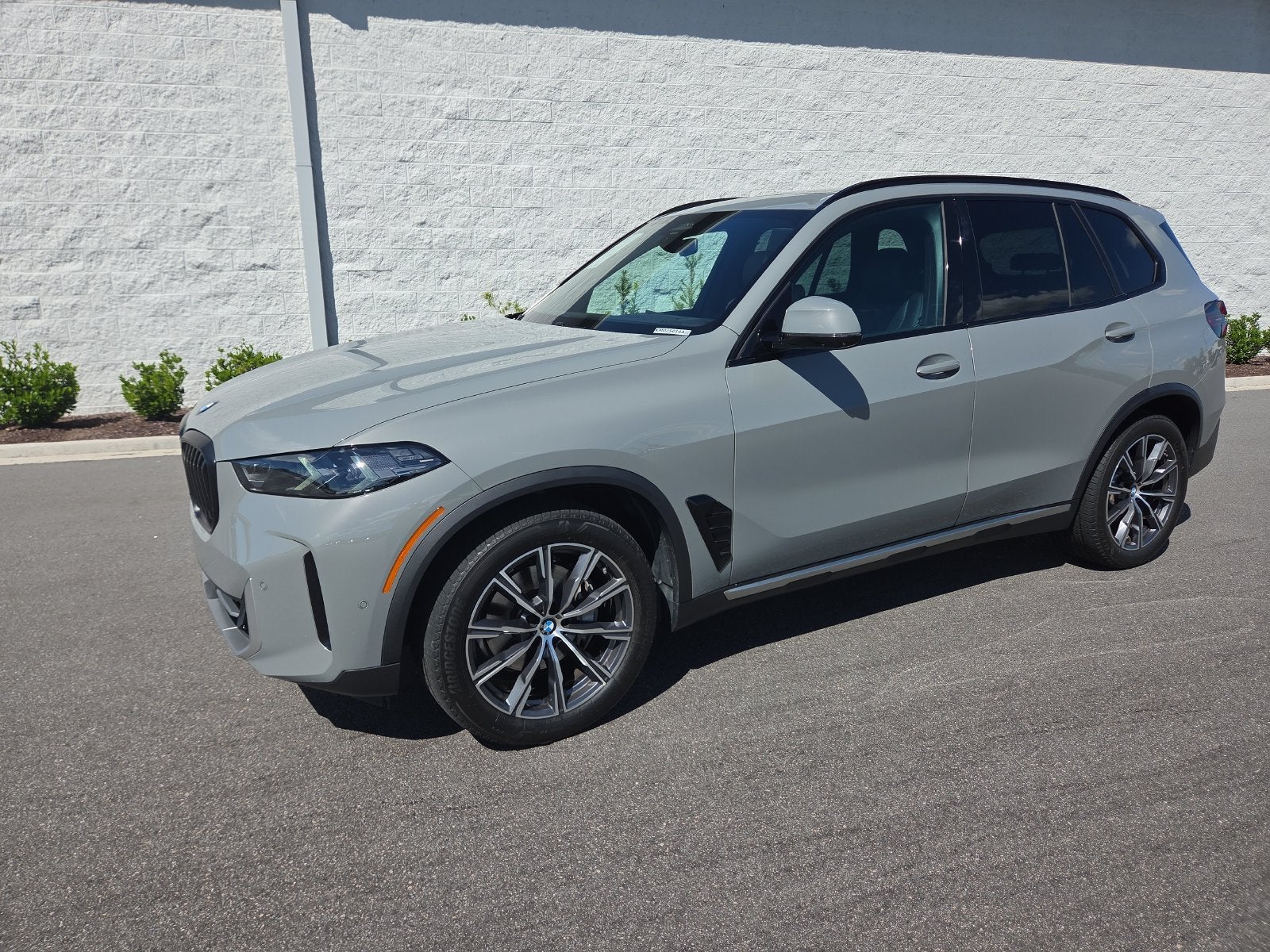 2025 BMW X5 40i