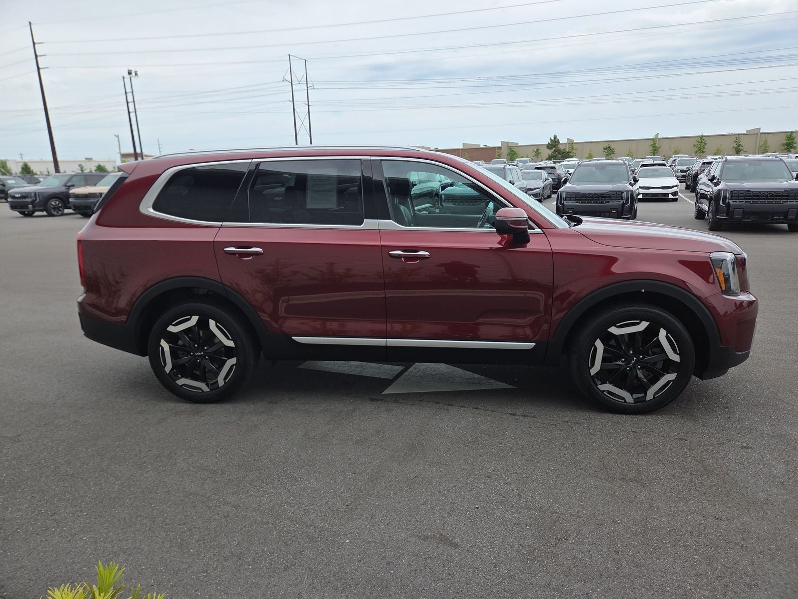 2023 Kia Telluride S