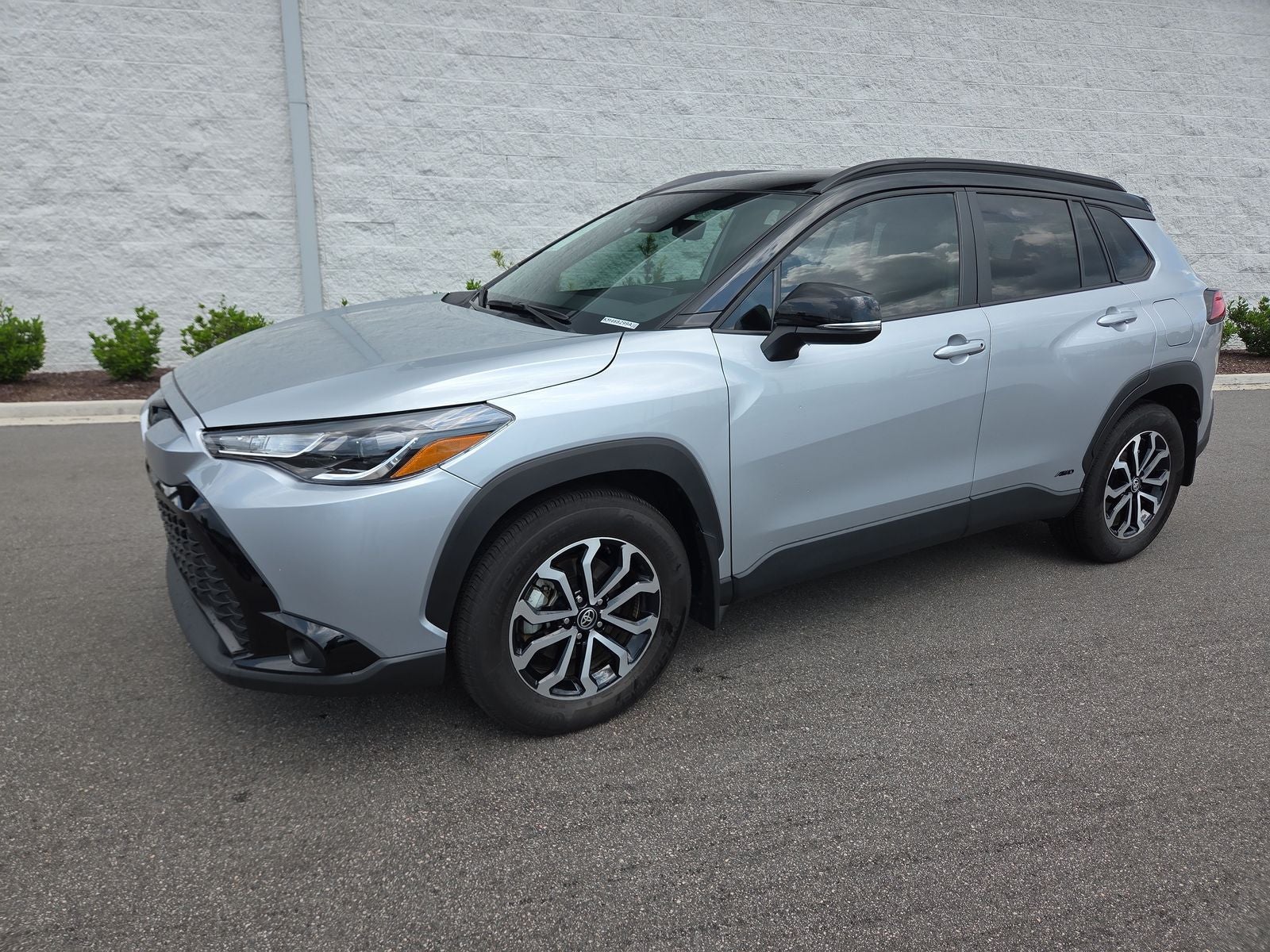 2024 Toyota Corolla Cross Hybrid SE