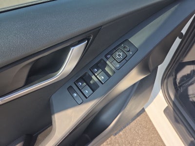 2023 Kia Niro LX