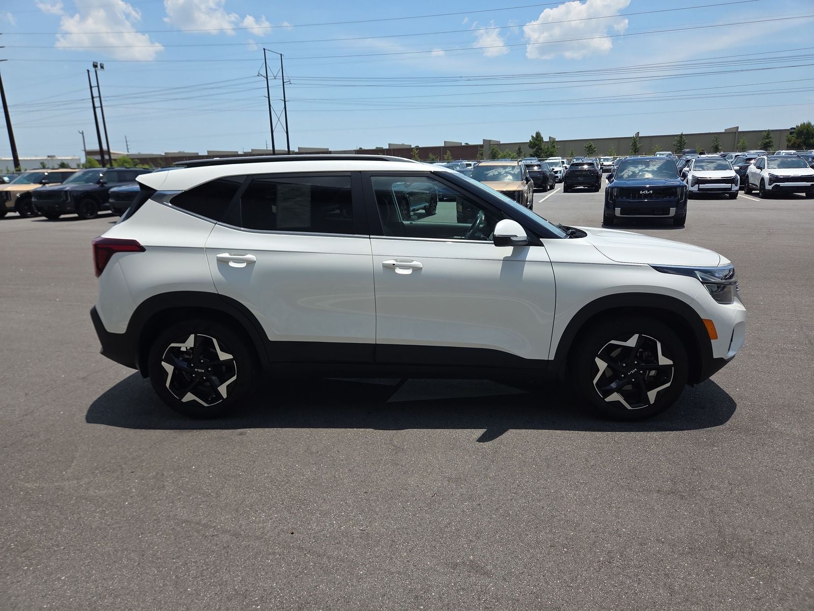 2024 Kia Seltos EX